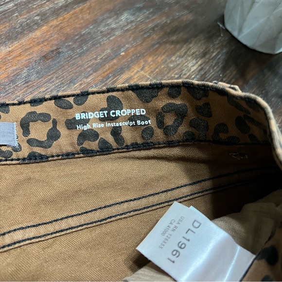 Bridget Crop High Rise Bootcut Jaguar Leopard Print Distressed Jean 26 - Picture 9 of 16